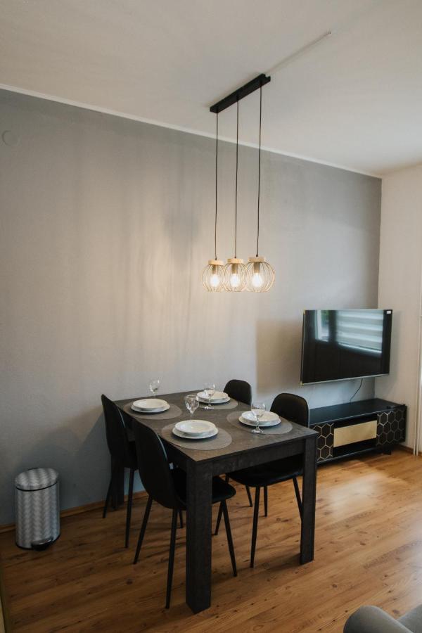 Apartment Deni Solin Exterior foto